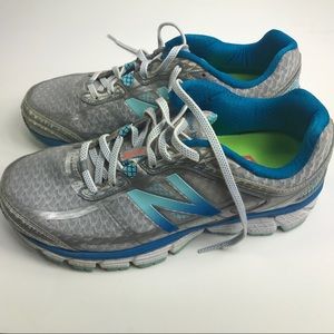 New Balance size 9.5 Sneakers silver Blue